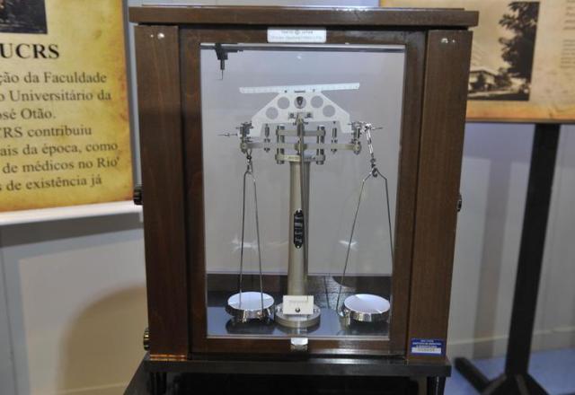 FOTOS: exposição apresenta peças que marcaram a história da medicina no RS Genaro Joner/Agência RBS FOTOS: exposição apresenta peças que marcaram a história da medicina no RS Genaro Joner/Agência RBS