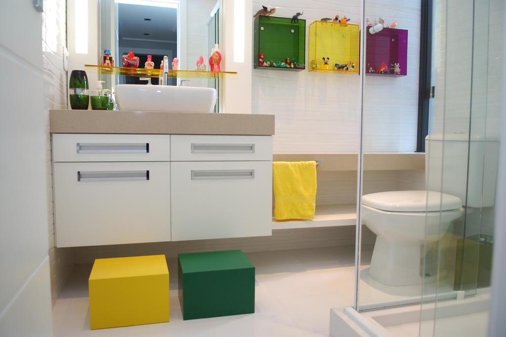 Projeto adapta banheiro de apartamento para casal de irmãos ZH -> Altura De Pia Para Banheiro Infantil Projeto adapta banheiro de apartamento para casal de irmãos ZH -> Altura De Pia Para Banheiro Infantil