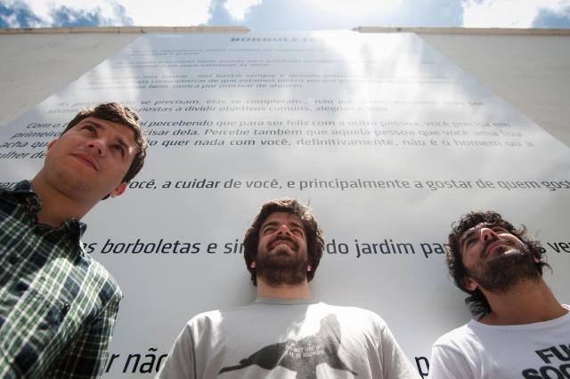 Com poema de Mário Quintana, obra de publicitários incentiva a leitura Tárlis Schneider/Agencia RBS Com poema de Mário Quintana, obra de publicitários incentiva a leitura Tárlis Schneider/Agencia RBS