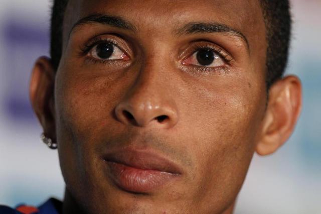 Atacante Liedson, ex-Corinthians, é o novo reforço do Flamengo Armando Franca/AP Atacante Liedson, ex-Corinthians, é o novo reforço do Flamengo Armando Franca/AP