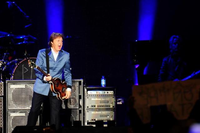 Em noite histórica para Florianópolis, Paul McCartney abre show com Magical Mystery Tour Charles Guerra/Agencia RBS Em noite histórica para Florianópolis, Paul McCartney abre show com Magical Mystery Tour Charles Guerra/Agencia RBS