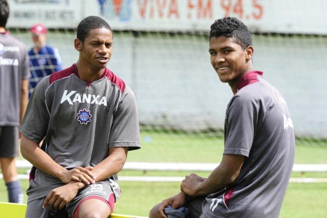 Dupla de ataque do Caxias aposta na velocidade para surpreender o Inter na final Roni Rigon / Dupla de ataque do Caxias aposta na velocidade para surpreender o Inter na final Roni Rigon /
