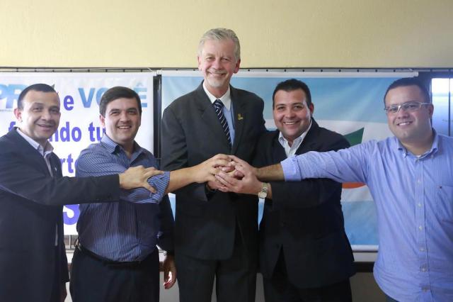 PRB oficializa apoio à candidatura de Fortunati Jéfferson Bernardes/Divulgação PRB oficializa apoio à candidatura de Fortunati Jéfferson Bernardes/Divulgação