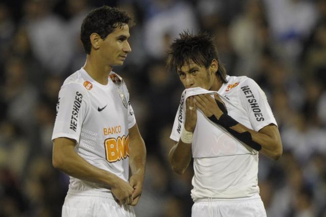 Paulo Henrique Ganso sofrerá cirurgia no joelho, mas jogará contra o Vélez Juan Mabromata, AFP/ Paulo Henrique Ganso sofrerá cirurgia no joelho, mas jogará contra o Vélez Juan Mabromata, AFP/