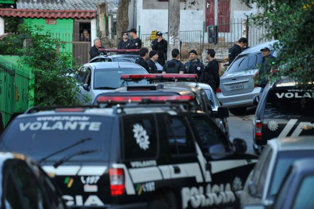 Ao menos 12 são presos em operação contra o tráfico de drogas na Capital Bruno Alencastro/ Ao menos 12 são presos em operação contra o tráfico de drogas na Capital Bruno Alencastro/