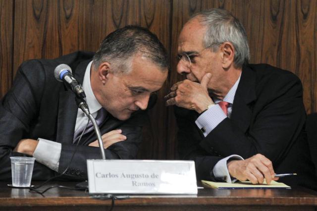 Para senadora, silêncio de Cachoeira fortalece necessidade de convocar governadores Geraldo Magela/Agência Senado Para senadora, silêncio de Cachoeira fortalece necessidade de convocar governadores Geraldo Magela/Agência Senado