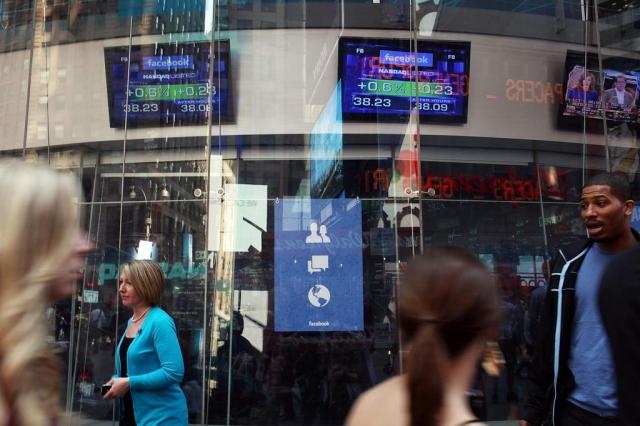 Facebook e banco Morgan Stanley são processados por acionistas Spencer Platt/Getty Images/AFP Facebook e banco Morgan Stanley são processados por acionistas Spencer Platt/Getty Images/AFP