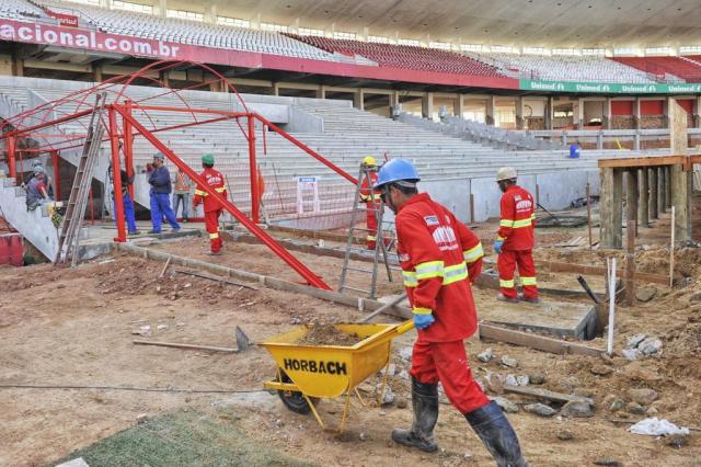 Promotor reitera discurso sobre as obras do Beira-Rio: "A situação é crítica" Omar Freitas/Agencia RBS Promotor reitera discurso sobre as obras do Beira-Rio: "A situação é crítica" Omar Freitas/Agencia RBS