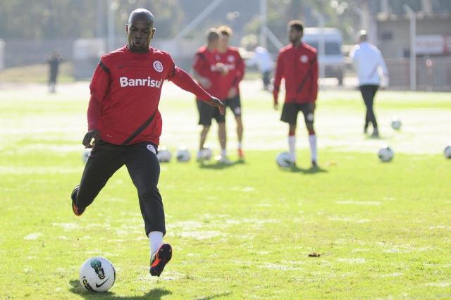 Inter deve pagar por Sandro Silva e mais um jogador, avisa vice de futebol Alexandre Lops/Inter/ Divulgação Inter deve pagar por Sandro Silva e mais um jogador, avisa vice de futebol Alexandre Lops/Inter/ Divulgação