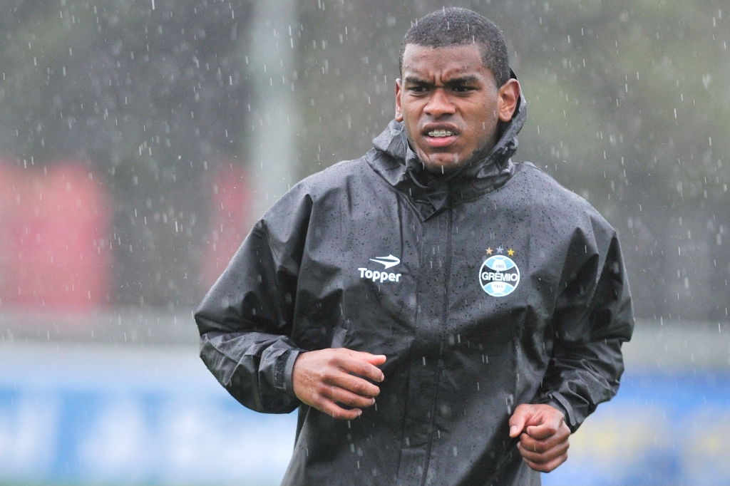 Gremistas acreditam em novas chances para Fernando na Seleção Brasileira Mateus Bruxel/ Gremistas acreditam em novas chances para Fernando na Seleção Brasileira Mateus Bruxel/