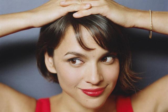 Norah Jones fará show em Porto Alegre em dezembro Autumn de Wilde/Divulgação Norah Jones fará show em Porto Alegre em dezembro Autumn de Wilde/Divulgação