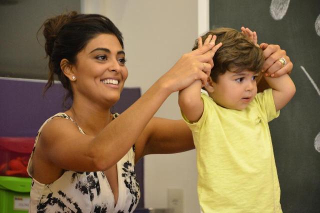 Juliana Paes apresenta o filho no "Estrelas" Raphael Dias/TV Globo/Divulgação Juliana Paes apresenta o filho no "Estrelas" Raphael Dias/TV Globo/Divulgação