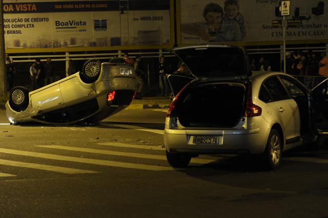 Suspeito de ataques a bancos é morto em confronto com a Brigada Militar em Caxias do Sul Porthus Junior/ Suspeito de ataques a bancos é morto em confronto com a Brigada Militar em Caxias do Sul Porthus Junior/
