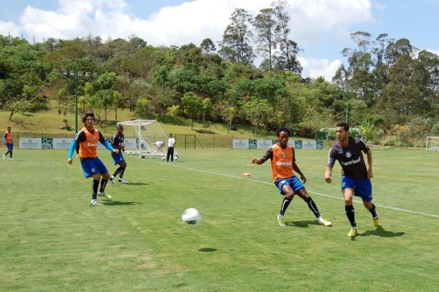 Grêmio parte para Belo Horizonte, terceira etapa de uma viagem de 12 dias Bruno Junqueira,Divulgação/TXT Assessoria Grêmio parte para Belo Horizonte, terceira etapa de uma viagem de 12 dias Bruno Junqueira,Divulgação/TXT Assessoria
