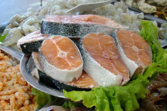 Comer peixes diminui risco de problemas auditivos em mulheres Divulgação/RBS TV