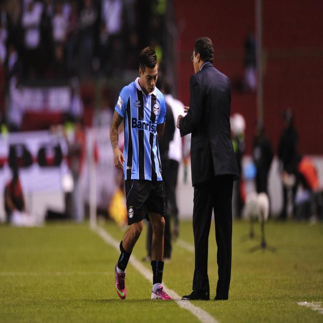 Luxa elogia entrega de Vargas e confirma chileno como titular contra a LDU Diego Vara/Agencia RBS Luxa elogia entrega de Vargas e confirma chileno como titular contra a LDU Diego Vara/Agencia RBS