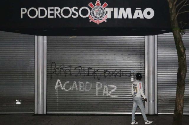 Loja do Parque São é alvo de vandalismo após derrota