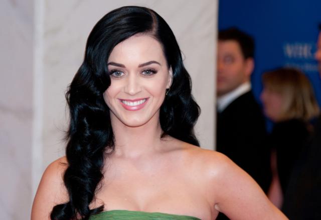 Katy Perry lança clipe de canção 'Dark Horse' Rena Schild/ Shutterstock/ Katy Perry lança clipe de canção 'Dark Horse' Rena Schild/ Shutterstock/
