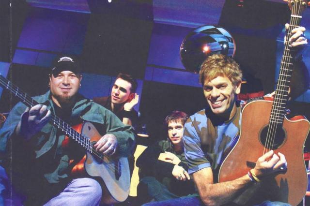 Roger interrompe show do Ultraje a Rigor e critica ator Ver Descrição/Ver Descrição Roger interrompe show do Ultraje a Rigor e critica ator Ver Descrição/Ver Descrição