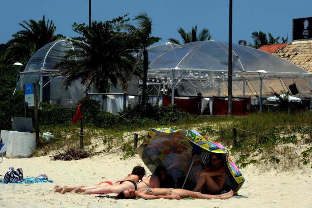 Termina sem acordo audiência de conciliação sobre funcionamento de clubes de praia em Jurerê Internacional Guto Kuerten/Agencia RBS Termina sem acordo audiência de conciliação sobre funcionamento de clubes de praia em Jurerê Internacional Guto Kuerten/Agencia RBS