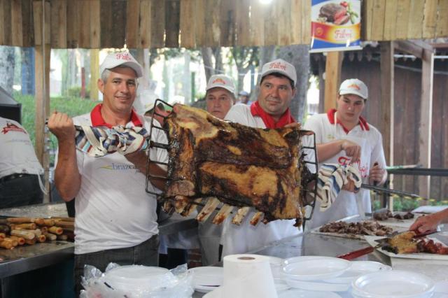 Oito dias de churrasco marcam encontro em Nova Bréscia, no Vale do Taquari Jaime Mocellin/Divulgação Oito dias de churrasco marcam encontro em Nova Bréscia, no Vale do Taquari Jaime Mocellin/Divulgação