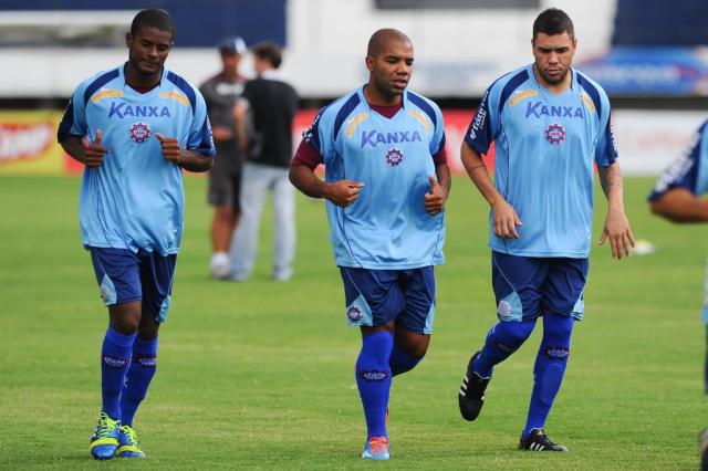Sem Kaoê, fora da lista dos relacionados, Beto Campos deve improvisar na lateral esquerda do Caxias Diogo Sallaberry/Agencia RBS Sem Kaoê, fora da lista dos relacionados, Beto Campos deve improvisar na lateral esquerda do Caxias Diogo Sallaberry/Agencia RBS
