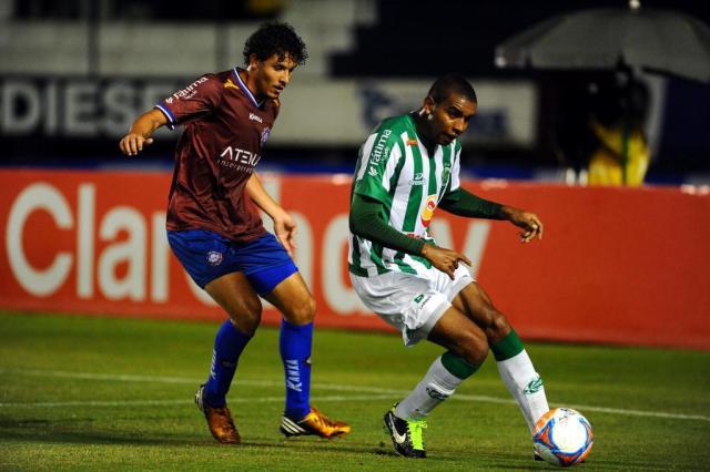 Ca-Ju da Festa da Uva tem vitória grená por 2 a 1 no Estádio Centenário Diogo Sallaberry/Agencia RBS Ca-Ju da Festa da Uva tem vitória grená por 2 a 1 no Estádio Centenário Diogo Sallaberry/Agencia RBS