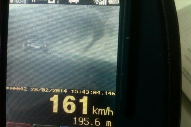 PRF divulga imagem de veículo flagrado na BR-282, na Serra de SC, a 161 km/h, mais que o dobro do máximo permitido Polícia Rodoviária Federal de Lages/Divulgação PRF divulga imagem de veículo flagrado na BR-282, na Serra de SC, a 161 km/h, mais que o dobro do máximo permitido Polícia Rodoviária Federal de Lages/Divulgação
