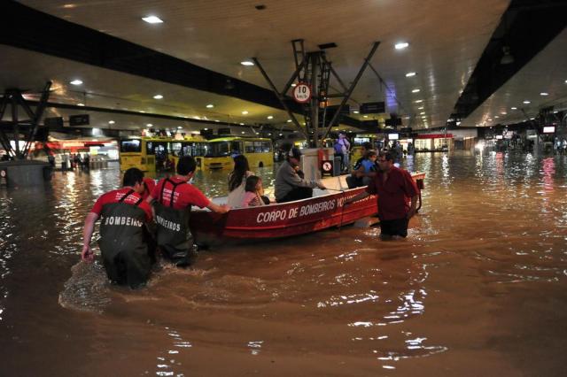 Chuva alaga ruas na área central e zona Sul de Joinville Leo Munhoz/Agencia RBS Chuva alaga ruas na área central e zona Sul de Joinville Leo Munhoz/Agencia RBS