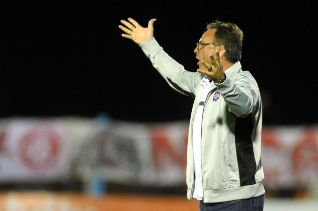 Técnico do Caxias lamenta erros e critica arbitragem após derrota para o Inter Diogo Sallaberry/Agencia RBS Técnico do Caxias lamenta erros e critica arbitragem após derrota para o Inter Diogo Sallaberry/Agencia RBS