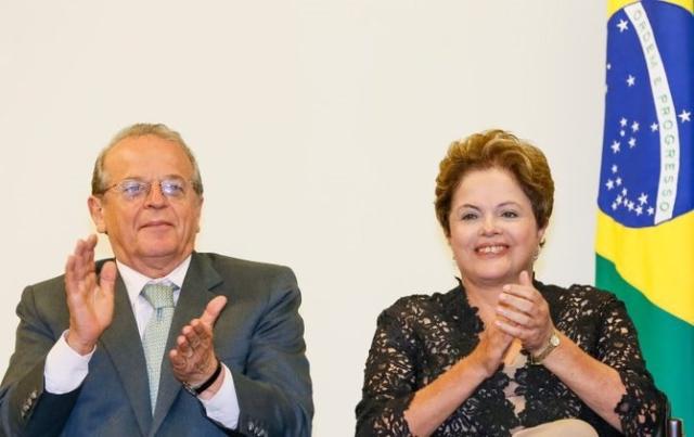 Dilma assina contrato da nova ponte do Guaíba e promete início das obras em junho Roberto Stuckert Filho/Divulgação Dilma assina contrato da nova ponte do Guaíba e promete início das obras em junho Roberto Stuckert Filho/Divulgação