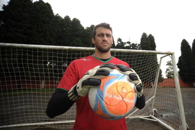 Goleiro Enderson, o menos vazado da Segundona, é trunfo do Brasil-Fa para tentar o acesso Diogo Sallaberry/Agencia RBS Goleiro Enderson, o menos vazado da Segundona, é trunfo do Brasil-Fa para tentar o acesso Diogo Sallaberry/Agencia RBS