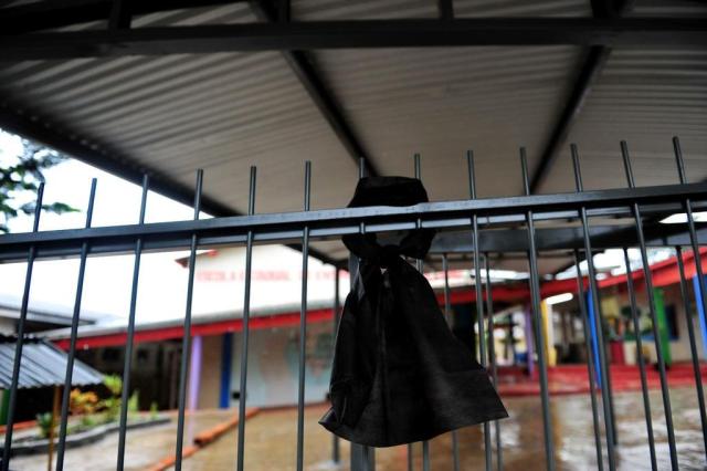 Aulas em Faxinalzinho não voltam antes de quarta-feira Carlos Macedo/Agencia RBS Aulas em Faxinalzinho não voltam antes de quarta-feira Carlos Macedo/Agencia RBS