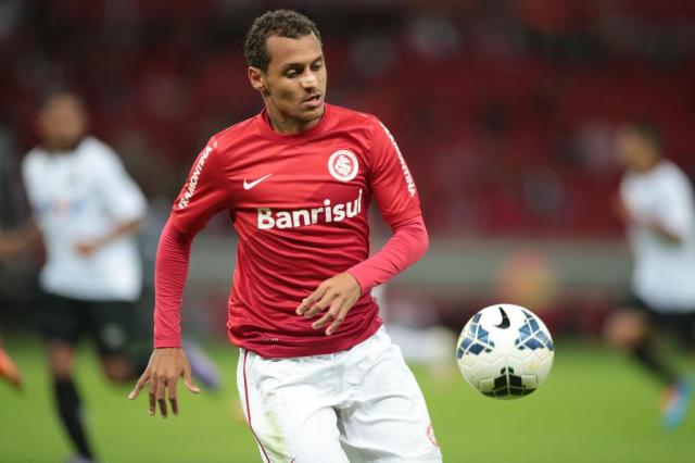 EXCLUSIVO: Em busca de meia, Palmeiras quer empréstimo de Alan Patrick - Por Raony Coronado