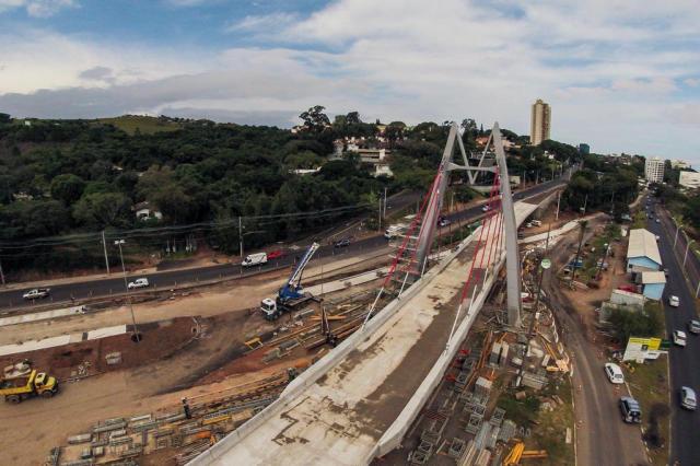Viaduto da Pinheiro Borda ficará pronto uma semana antes da Copa Omar Freitas/Agencia RBS