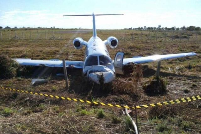 Aeronave que fez pouso forçado pertence a sócio de Fernandão Corpo de Bombeiros de Goiás/Divulgação/