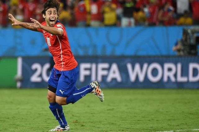 Chile leva susto, mas vence a Austrália por 3 a 1 na Arena Pantanal WILLIAM WEST/AFP