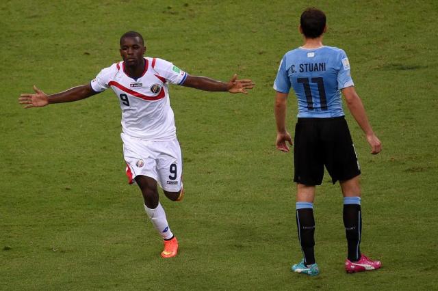 Costa Rica surpreende e vence o Uruguai por 3 a 1 em Fortaleza CHRISTOPHE SIMON/AFP