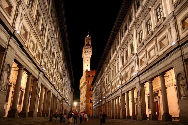 Museus de Florença, na Itália, ficarão abertos até a noite no verão  Chris Wee/Wikimedia