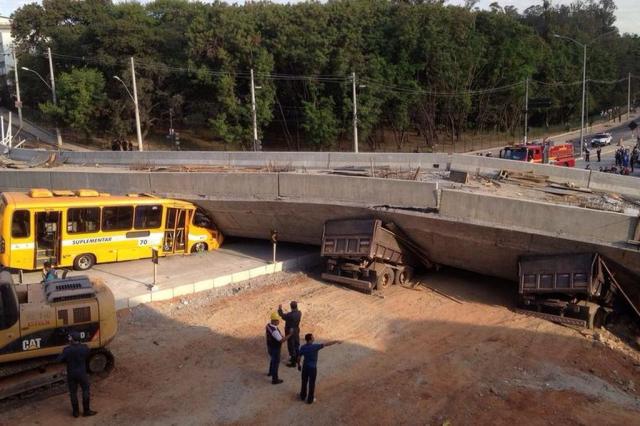 Desabamento de viaduto deixa dois mortos e 15 feridos em Minas Gerais  Lucas Prates/Hoje em dia/Estadão Conteúdo