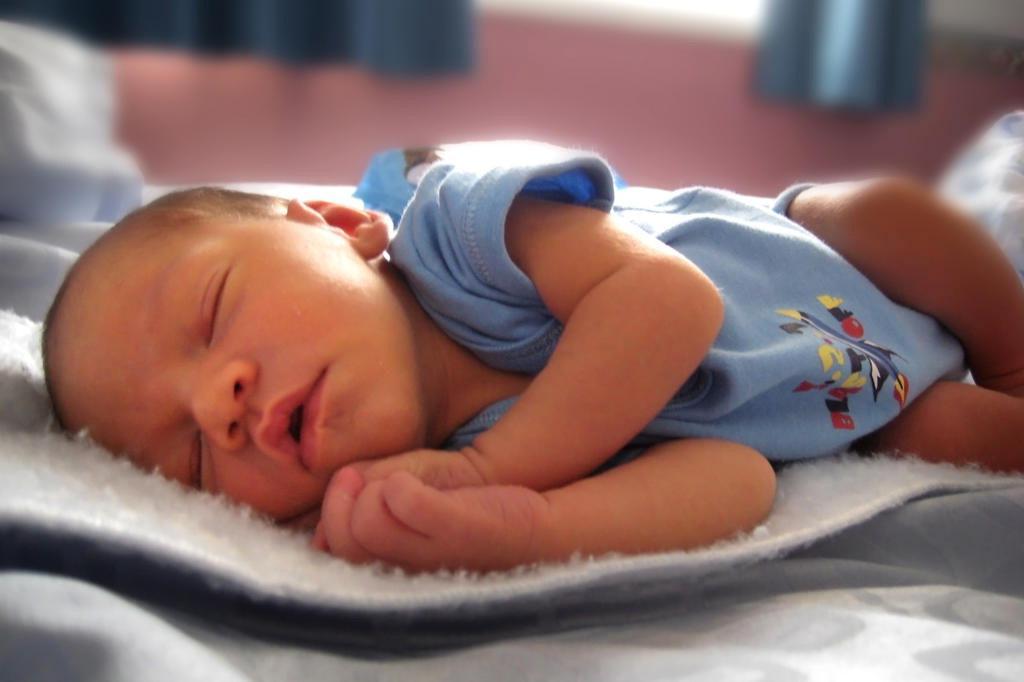Pais Que Dormem Com Bebês Aumentam Risco De Morte Súbita Infantil Bem Estar Zero Hora Bem