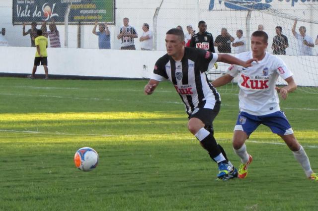 Jogador morre carbonizado em acidente em Santa Cruz do Sul FC Santa Cruz/Divulgação Jogador morre carbonizado em acidente em Santa Cruz do Sul FC Santa Cruz/Divulgação