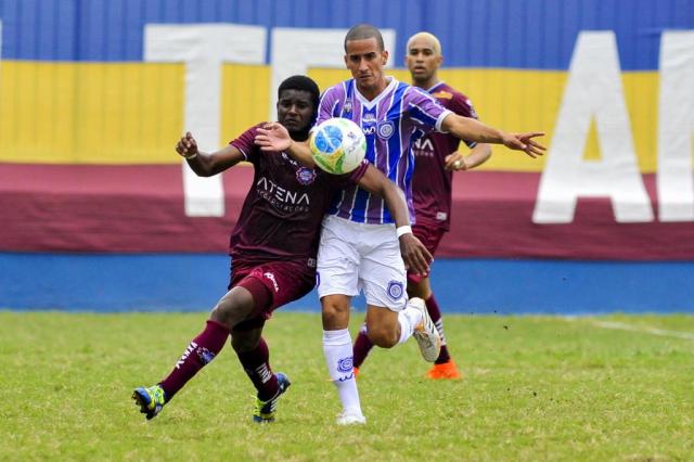 Caxias termina a sétima rodada na liderança do Grupo B da Série C Marcelo Cortes/Fotoarena Caxias termina a sétima rodada na liderança do Grupo B da Série C Marcelo Cortes/Fotoarena