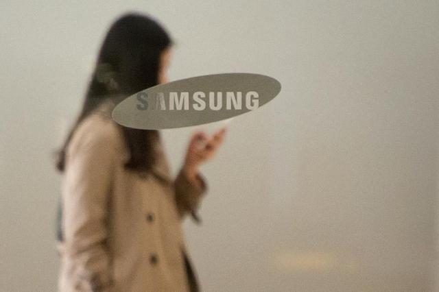 Samsung e Apple abandonam briga de patentes fora dos Estados Unidos Ed Jones/AFP Samsung e Apple abandonam briga de patentes fora dos Estados Unidos Ed Jones/AFP