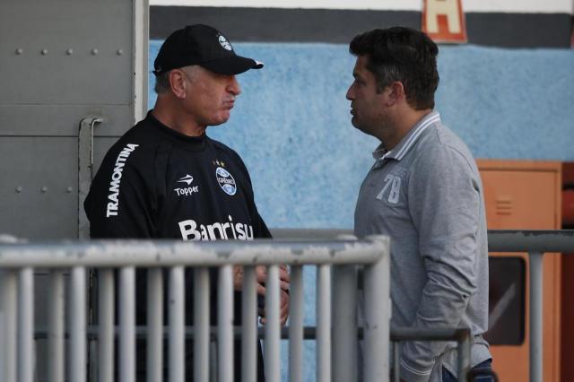FOTO: Carlos Miguel reencontra Felipão no Estádio Olímpico Mauro Vieira/Agencia RBS FOTO: Carlos Miguel reencontra Felipão no Estádio Olímpico Mauro Vieira/Agencia RBS