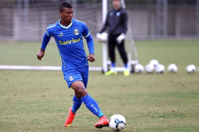 Com Walace e Rodriguinho, Felipão confirma o Grêmio para o Gre-Nal Lucas Uebel/Divulgação / Grêmio Com Walace e Rodriguinho, Felipão confirma o Grêmio para o Gre-Nal Lucas Uebel/Divulgação / Grêmio