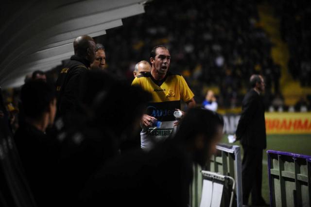 Paulo Baier é substituído no Criciúma, reclama e faz as pazes com o técnico: "Já resolvemos" Caio Marcelo/Agência RBS Paulo Baier é substituído no Criciúma, reclama e faz as pazes com o técnico: "Já resolvemos" Caio Marcelo/Agência RBS