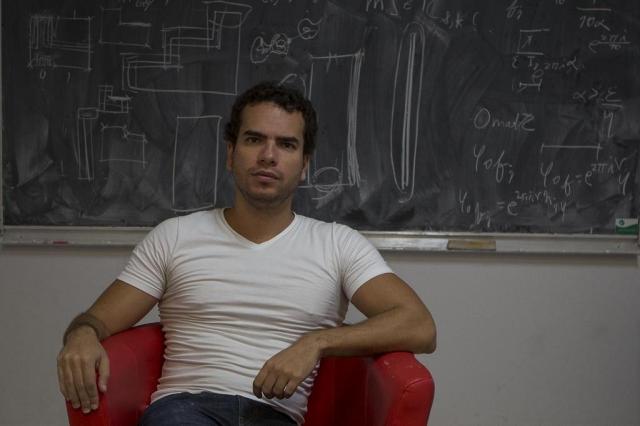 Brasileiro ganha medalha considerada "Nobel da Matemática" Mastrangelo Reino/Caixapreta/FolhaPress Brasileiro ganha medalha considerada "Nobel da Matemática" Mastrangelo Reino/Caixapreta/FolhaPress
