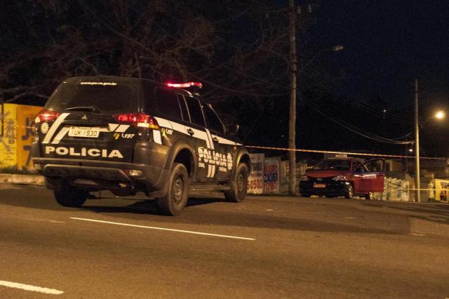 Passageiro é morto e taxista fica ferido na zona sul de Porto Alegre Camila Hermes/Especial