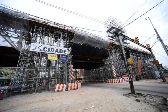 Tráfego no viaduto da avenida Bento Gonçalves deve ser liberado em janeiro Ronaldo Bernardi/Agencia RBS